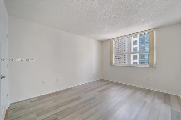 $5,300 | 1155 Brickell Bay Drive, Unit 1602, Miami, FL 33131