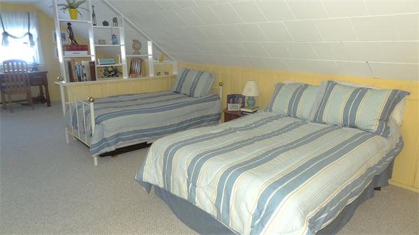 9 Strawberry Hill Road Natick, MA 01760 - Photo 15 of 20 Gallery Image 15