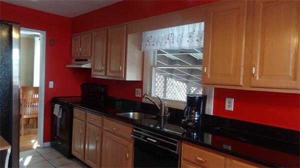 9 Strawberry Hill Road Natick, MA 01760 - Photo 5 of 20 Gallery Image 5