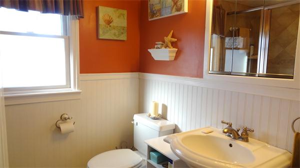 9 Strawberry Hill Road Natick, MA 01760 - Photo 7 of 20 Gallery Image 7