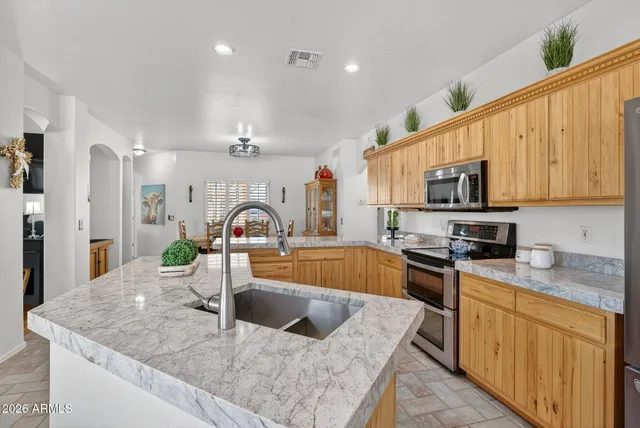 $725,000 | 1557 West Greasewood Street, Apache Junction, AZ 85120