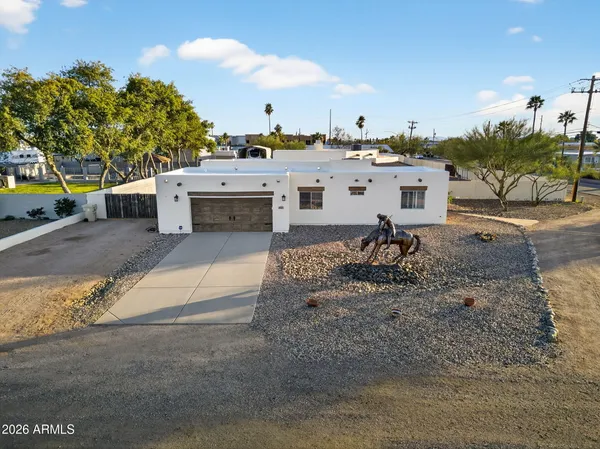 $725,000 | 1557 West Greasewood Street, Apache Junction, AZ 85120