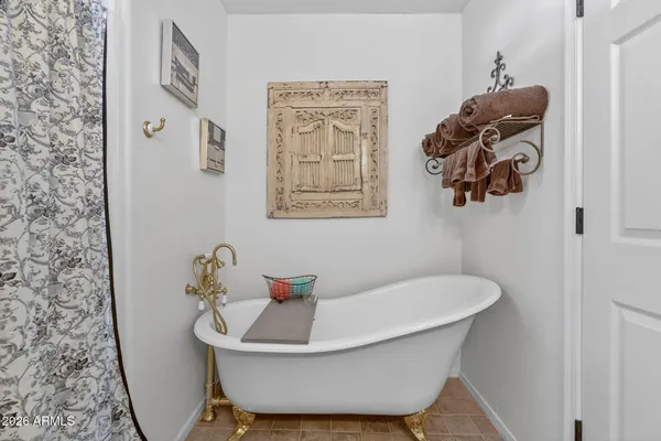 $725,000 | 1557 West Greasewood Street, Apache Junction, AZ 85120