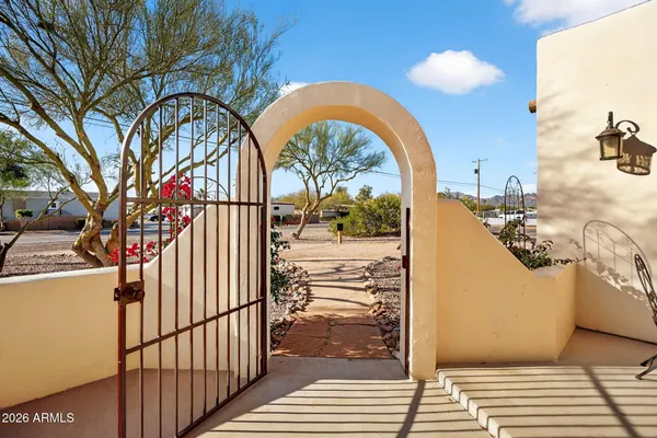 $725,000 | 1557 West Greasewood Street, Apache Junction, AZ 85120
