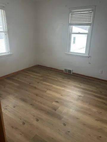 $1,450 | 716 Henry Street, Peru, IL 61354