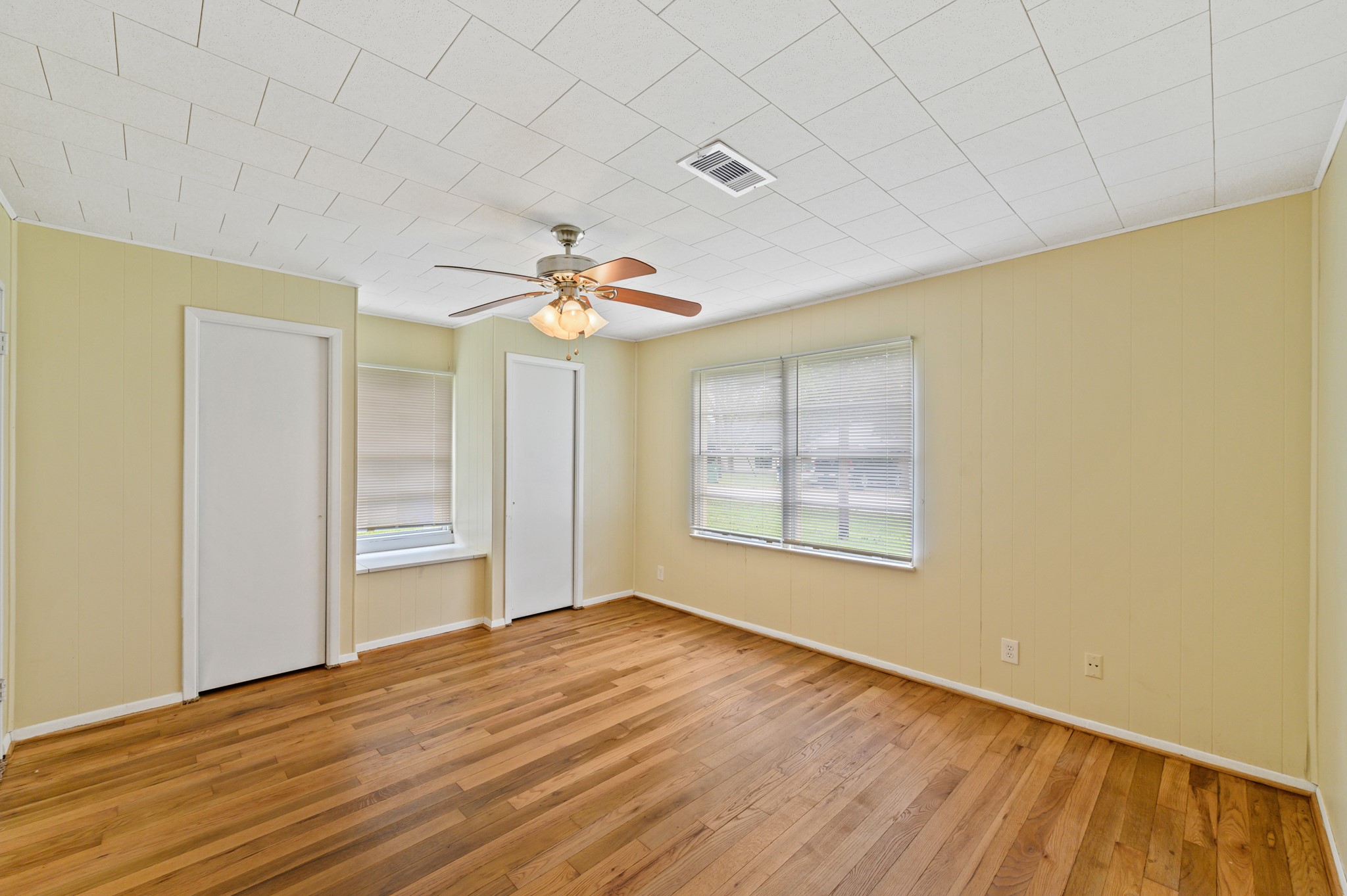 821 Miller Street Angleton, TX 77515 - Photo 8 of 13