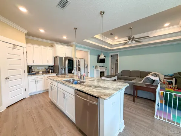 $2,550 | 12509 Windsor Drive, Pensacola, FL 32506