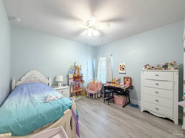 $2,550 | 12509 Windsor Drive, Pensacola, FL 32506