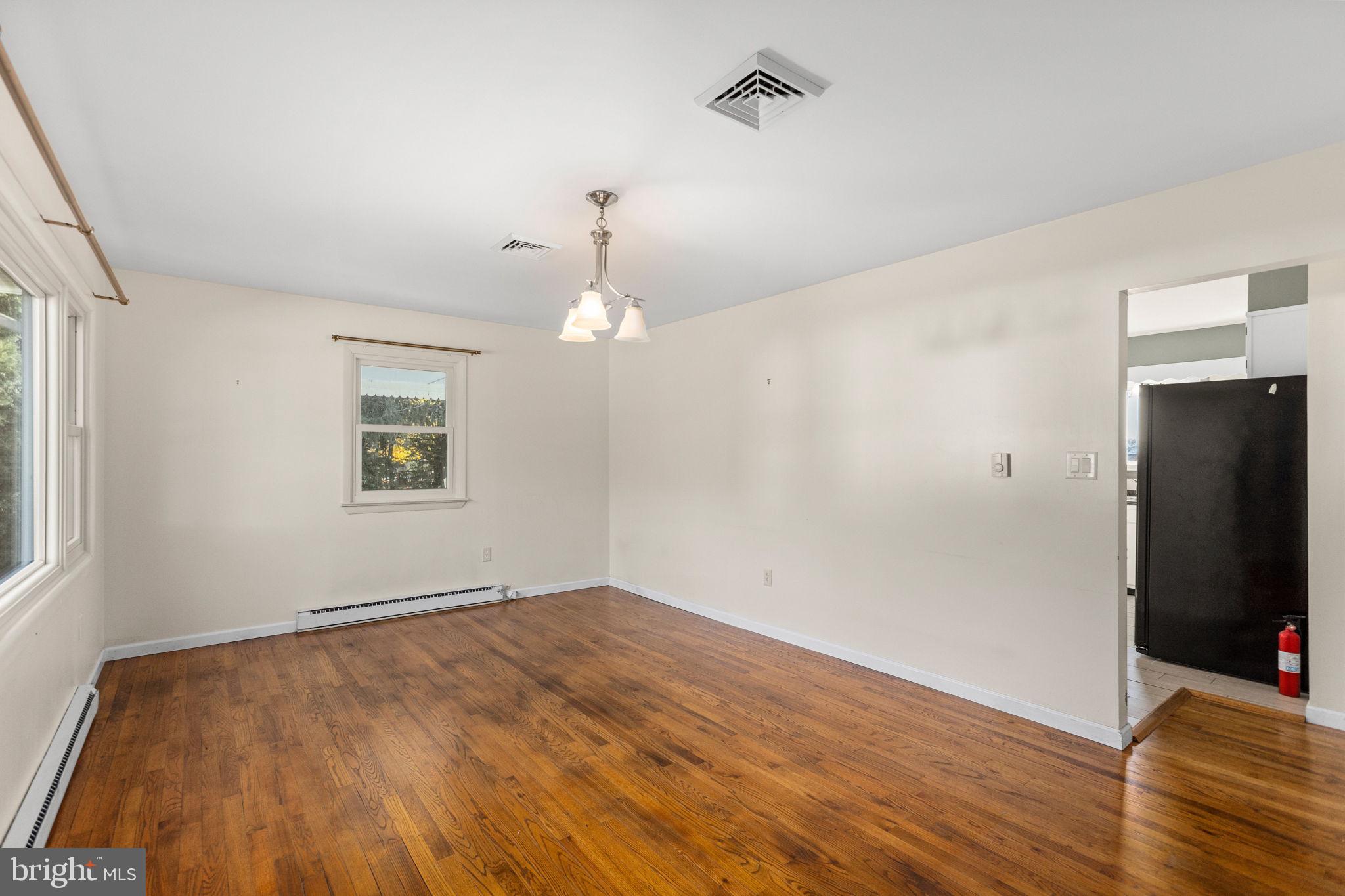 4717 County Line Road Winfield, PA 17889 - Photo 17 of 27 Living Room