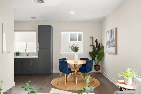 $480,000 | 2827 Manor Road, Unit 3105, Austin, TX 78722