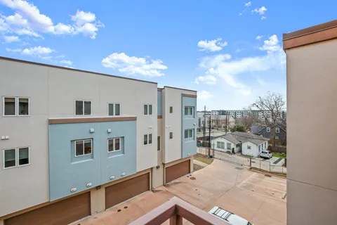 $480,000 | 2827 Manor Road, Unit 3105, Austin, TX 78722