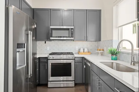 $480,000 | 2827 Manor Road, Unit 3105, Austin, TX 78722