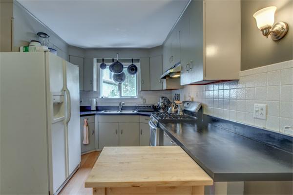 9 Oregon Road Ashland, MA 01721 - Photo 10 of 23 Gallery Image 10