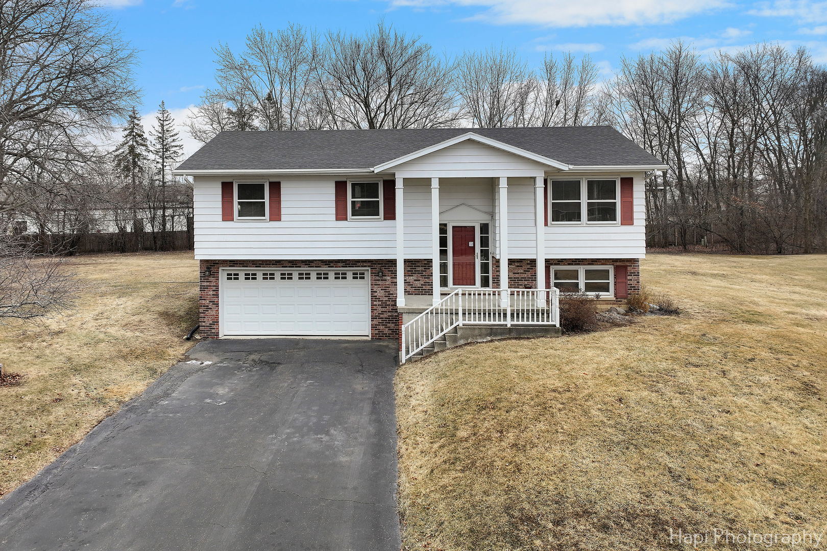 23605 West Bayview Road Antioch, IL 60002 - Photo 3 of 33 Gallery Image 3