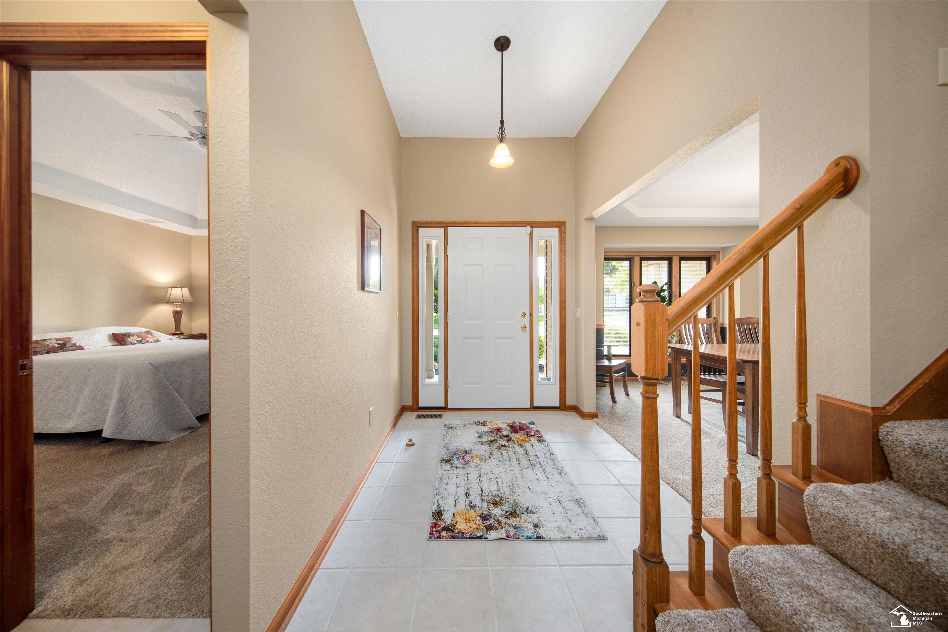 2477 Sandpiper Road Lambertville, MI 48144 - Photo 6 of 68 50089661-5.JPG