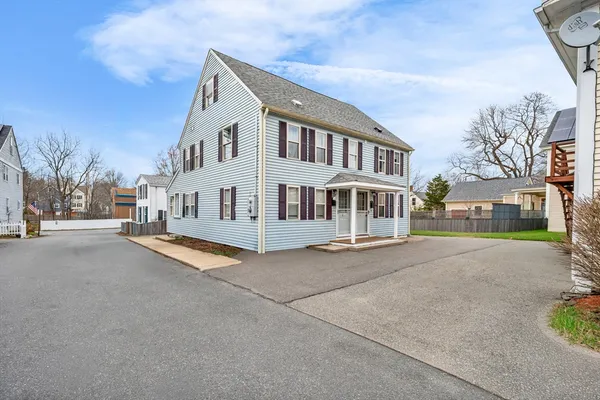 $420,000 | 6 Cammetts Court, Unit 6, Amesbury, MA 01913