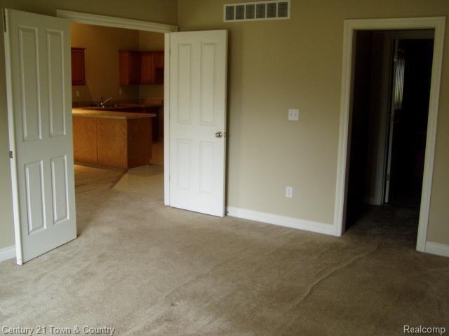 3161 East 11 Mile Road Warren, MI 48092 - Photo 7 of 11 8