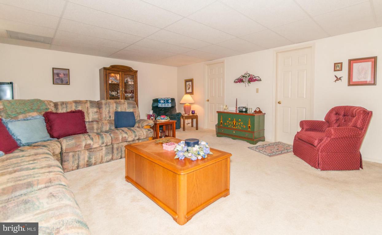 400 Snyder Road Lititz, PA 17543 - Photo 16 of 23 Gallery Image 16