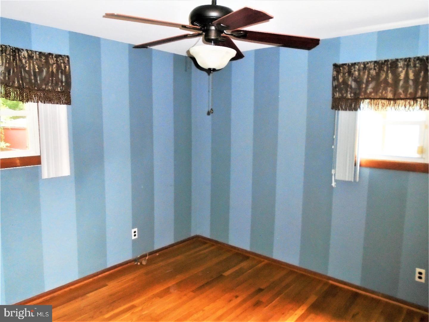 7 Garrett Road Newark, DE 19713 - Photo 4 of 15 Bedroom