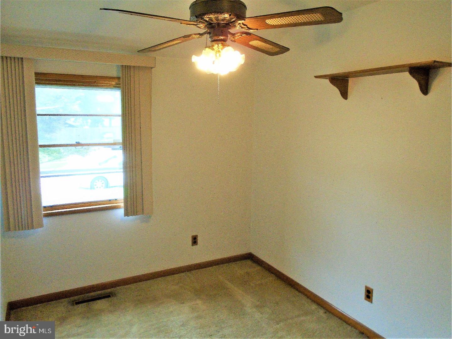 7 Garrett Road Newark, DE 19713 - Photo 6 of 15 Bedroom