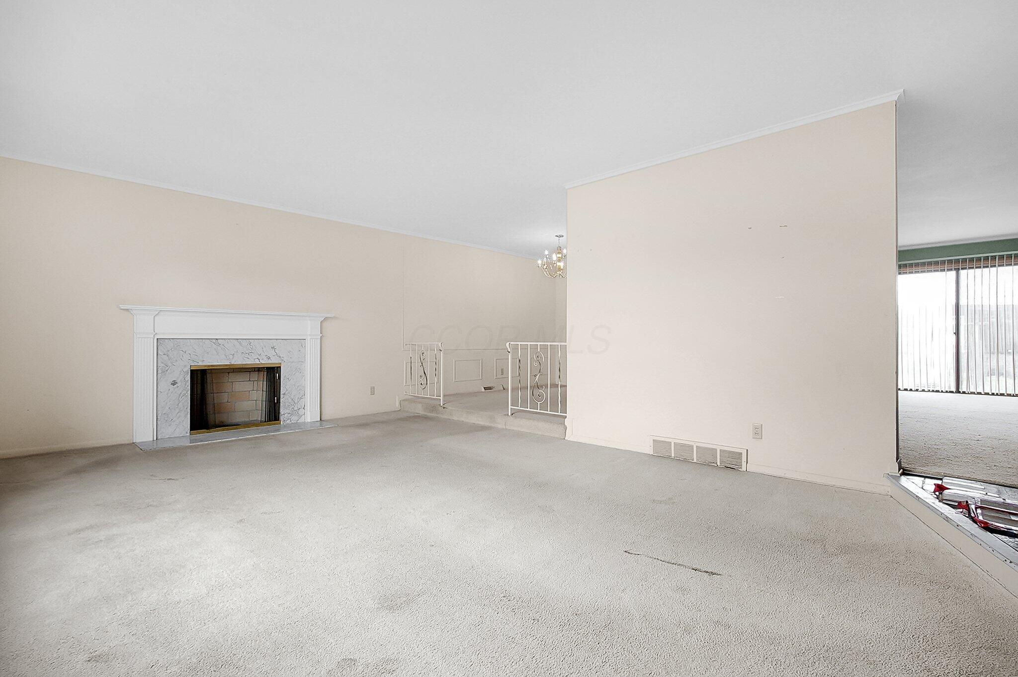 4392 Kendale Road Columbus, OH 43220 - Photo 4 of 40 3-web-or-mls-4392-kendale-rd