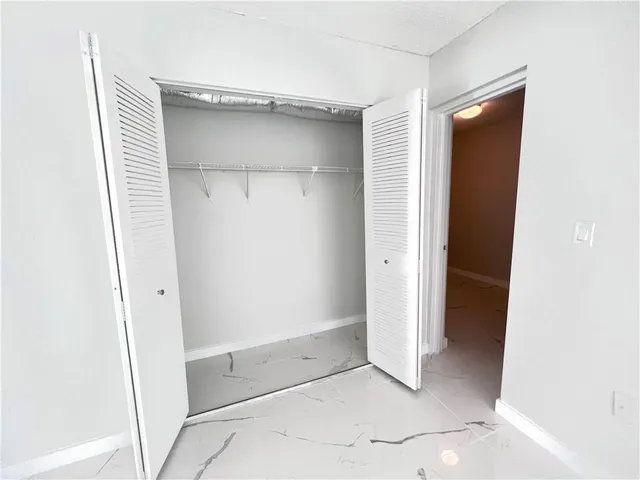 $3,000 | 701 North Pine Island Road, Unit 303, Plantation, FL 33324