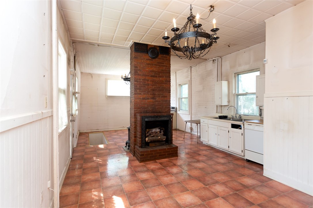 2706 York Road East York, NY 14592 - Photo 8 of 36