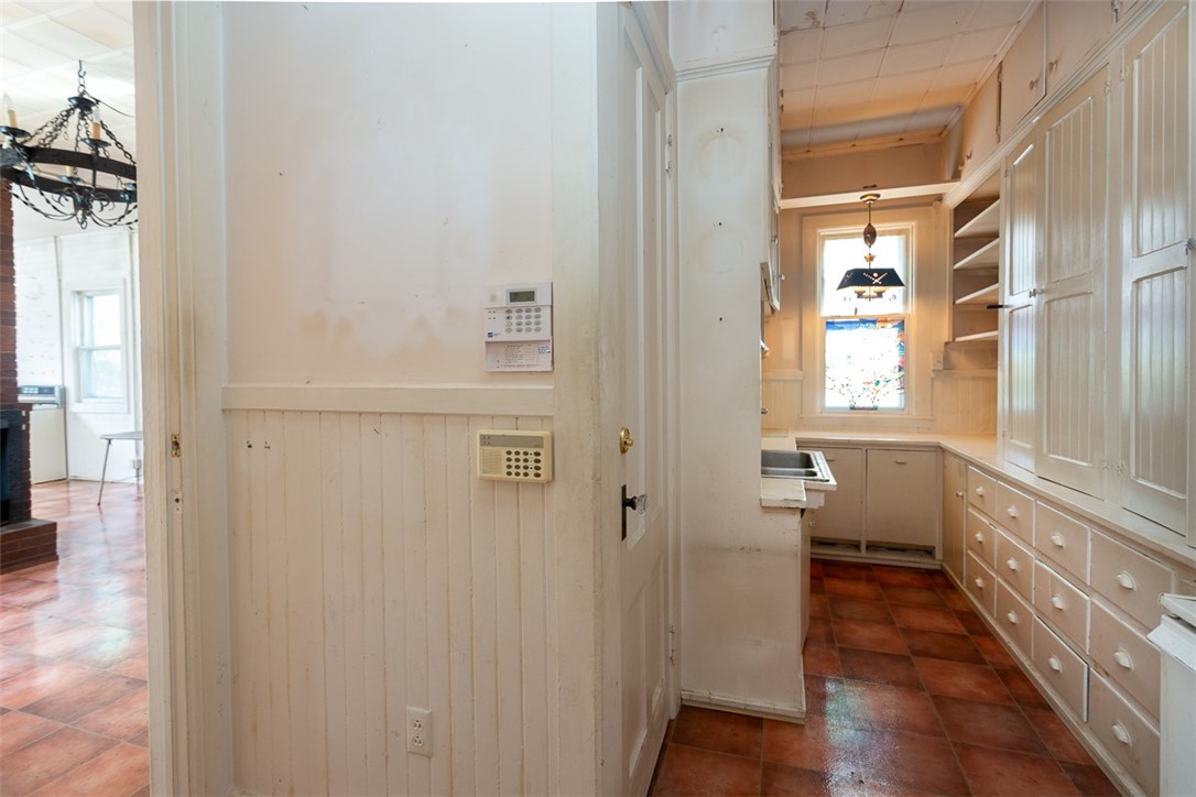 2706 York Road East York, NY 14592 - Photo 10 of 36