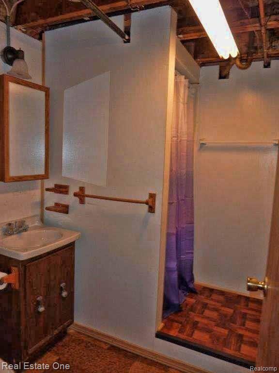 19637 Rensellor Street Livonia, MI 48152 - Photo 12 of 13