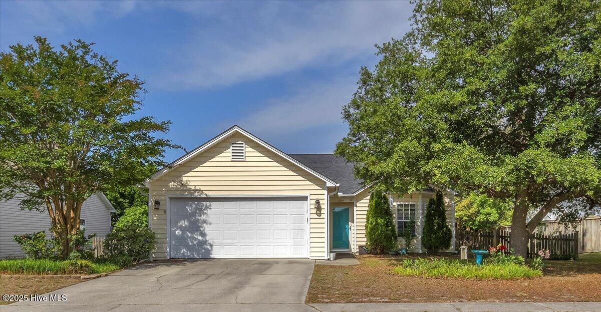 6604 Stoddard Road Wilmington, NC 28412 - Photo 2 of 23 6604 Stoddard