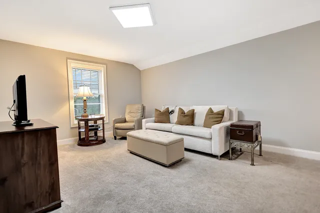 $750,000 | 24 Del Ray Drive, Windham, NH 03087