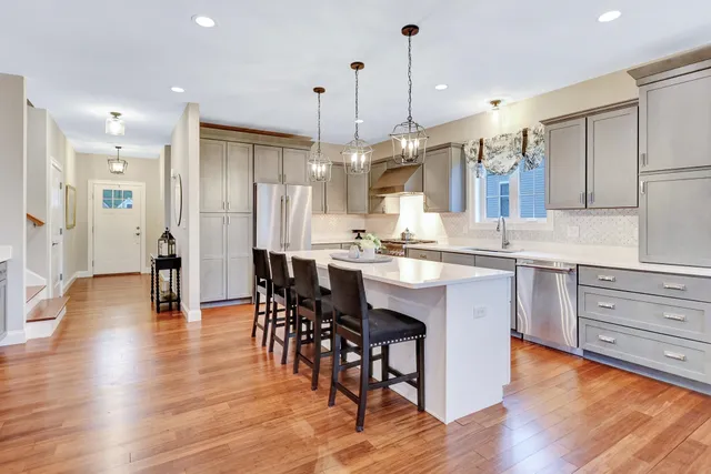 $750,000 | 24 Del Ray Drive, Windham, NH 03087