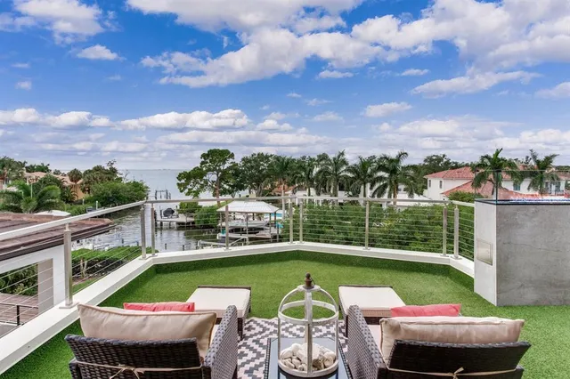 $7,890,000 | 5131 West Neptune Way, Tampa, FL 33609
