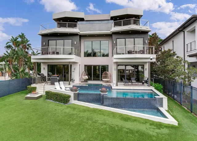 $7,890,000 | 5131 West Neptune Way, Tampa, FL 33609