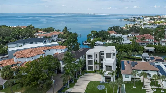 $7,890,000 | 5131 West Neptune Way, Tampa, FL 33609