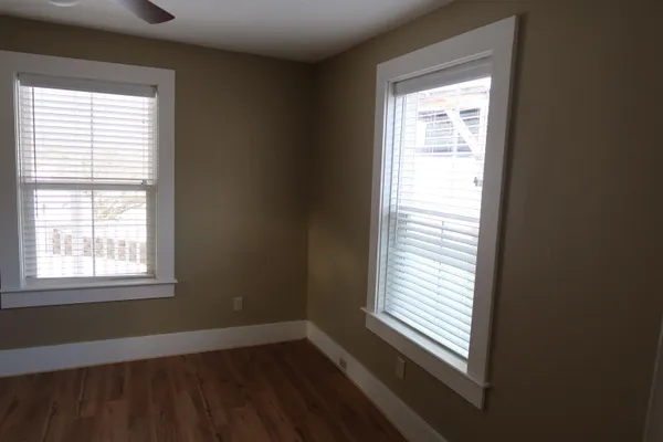 $2,495 | 5 Green Street, Exeter, NH 03833