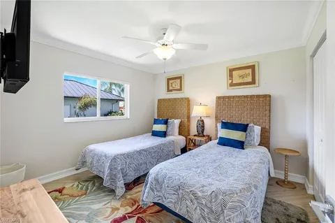 $1,295,000 | 711 Tigertail Court, Marco Island, FL 34145