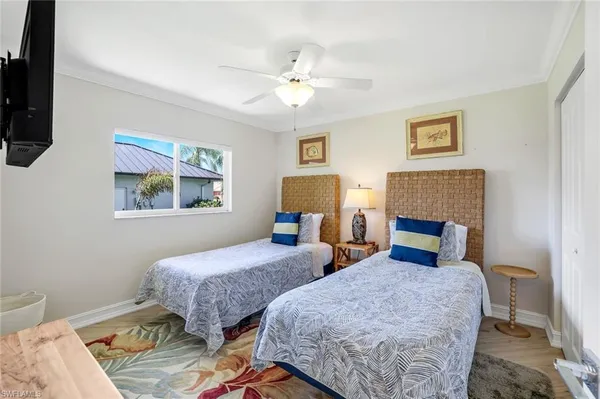 $1,249,000 | 711 Tigertail Court, Marco Island, FL 34145