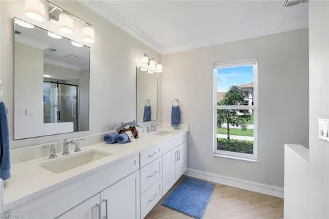 $1,295,000 | 711 Tigertail Court, Marco Island, FL 34145