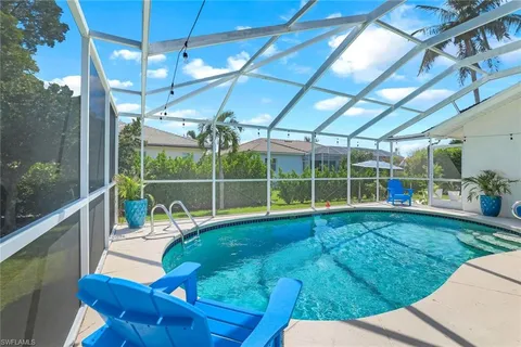 $1,295,000 | 711 Tigertail Court, Marco Island, FL 34145
