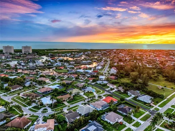 $1,249,000 | 711 Tigertail Court, Marco Island, FL 34145