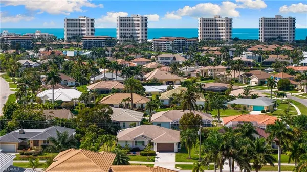 $1,249,000 | 711 Tigertail Court, Marco Island, FL 34145