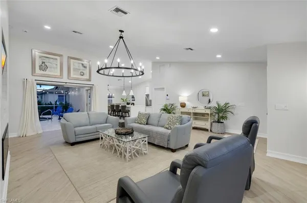 $1,249,000 | 711 Tigertail Court, Marco Island, FL 34145