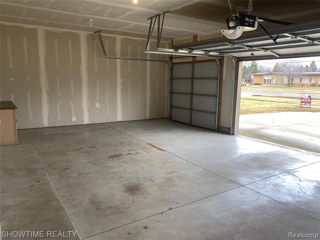 12224 19 Mile Road Sterling Heights, MI 48313 - Photo 24 of 37