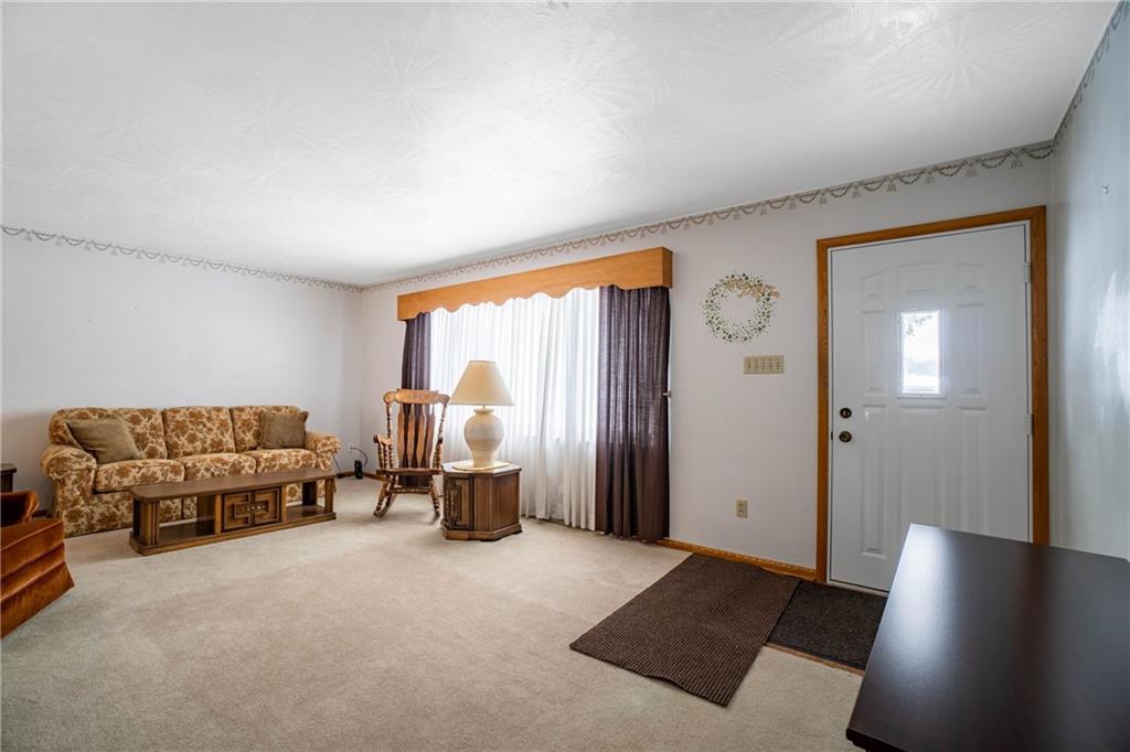 104 Kemper Road Butler, PA 16002 - Photo 6 of 25
