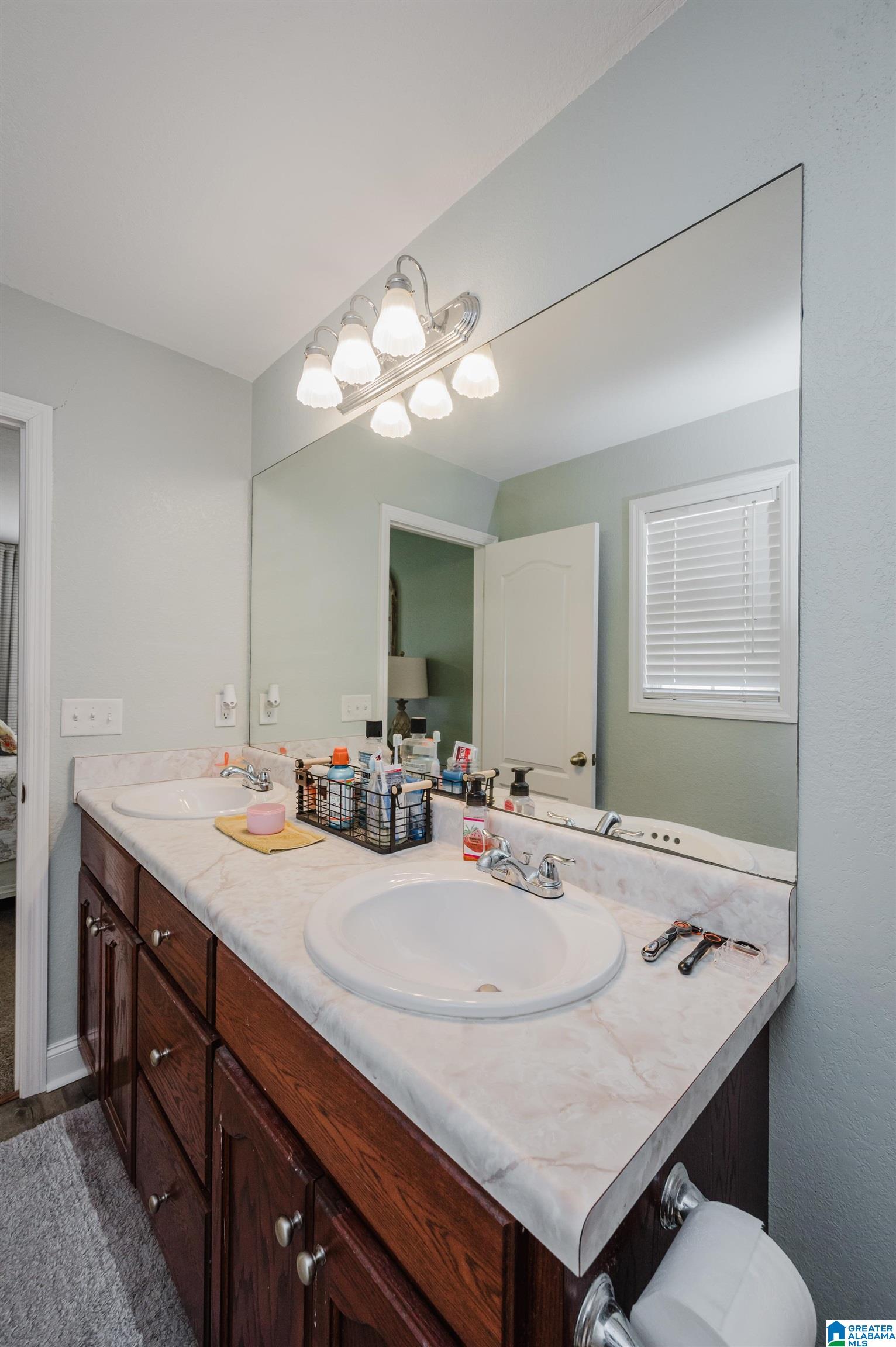 294 Miranda Road Warrior, AL 35180 - Photo 19 of 31