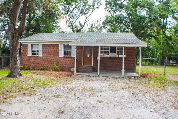 $1,550 | 8 Red Oak Drive, Beaufort, SC 29907