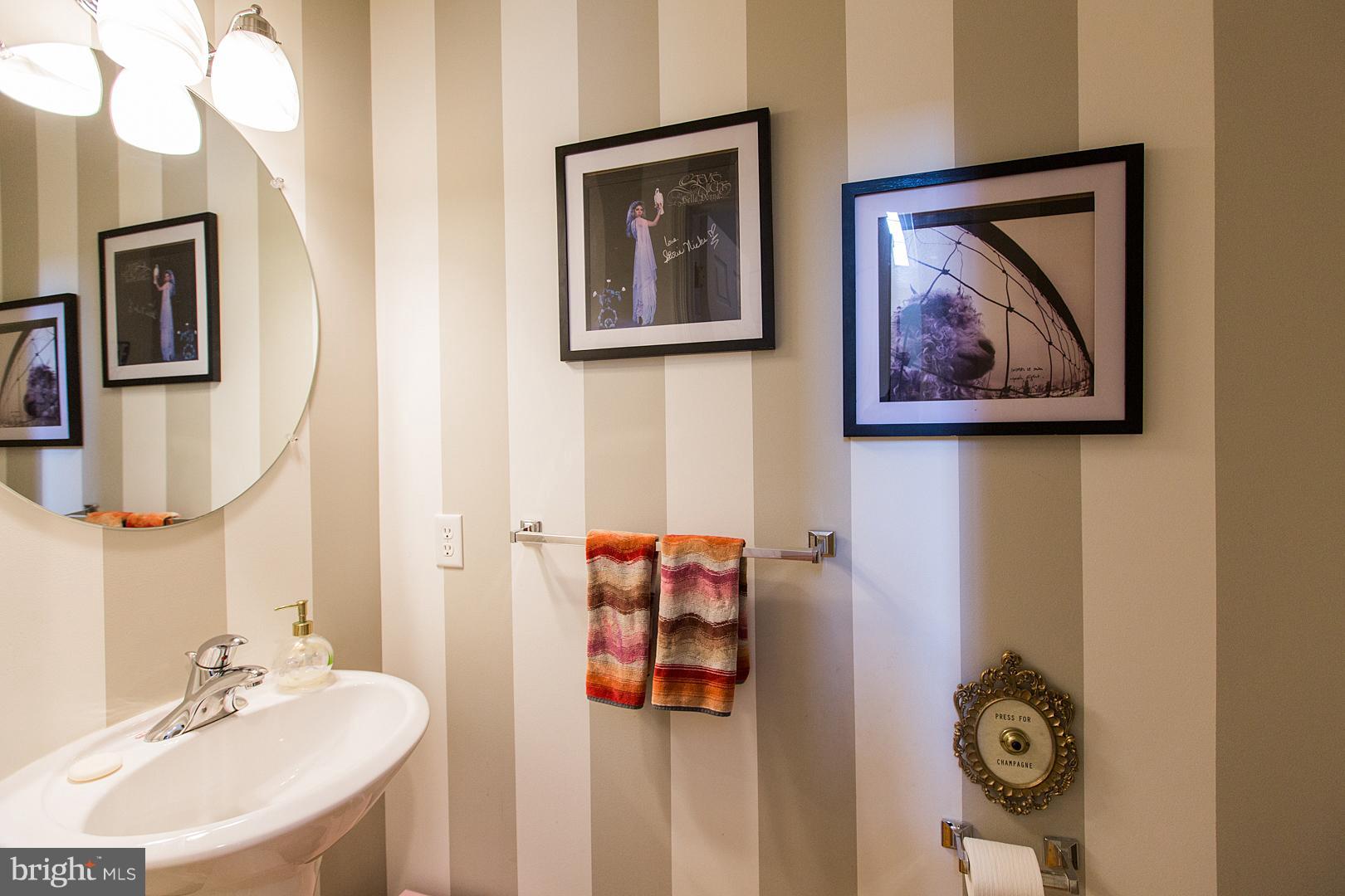 264 Bloomfield Drive Lititz, PA 17543 - Photo 22 of 49