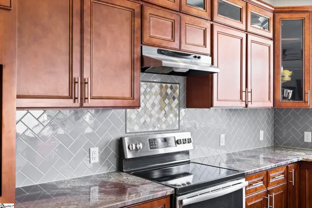 $725,000 | 240 Wilkins Road, Campobello, SC 29322