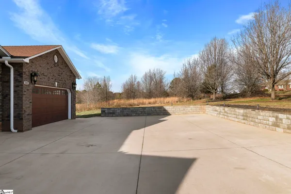 $715,000 | 240 Wilkins Road, Campobello, SC 29322